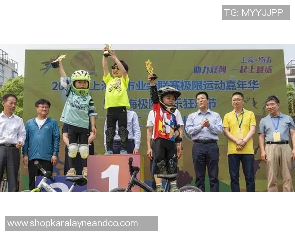 广州滑板队在极限运动嘉年华中的精彩节奏与表现点评分析